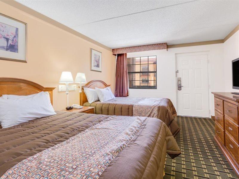Days By Wyndham Birmingham/west Motel 2*