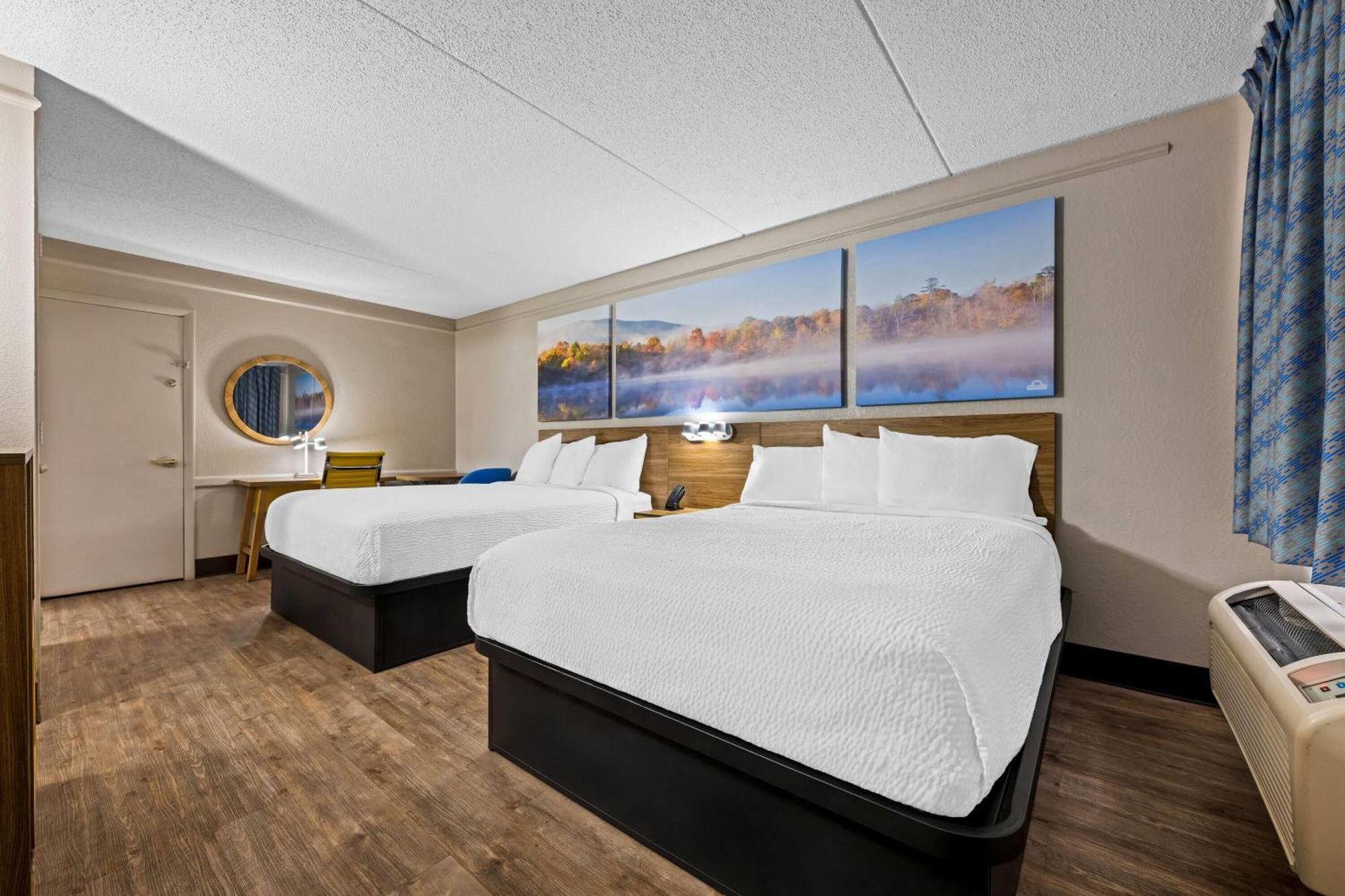 Days By Wyndham Birmingham/west 2* Birmingham