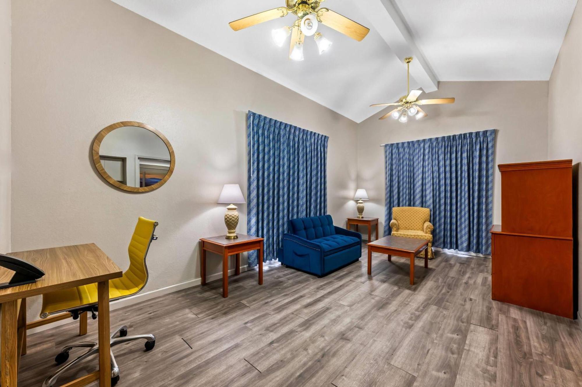 Days By Wyndham Birmingham/west Motel 2*