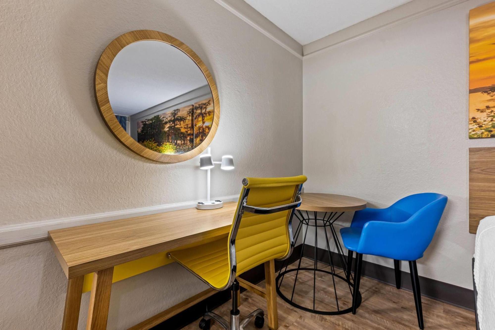 Days By Wyndham Birmingham/west